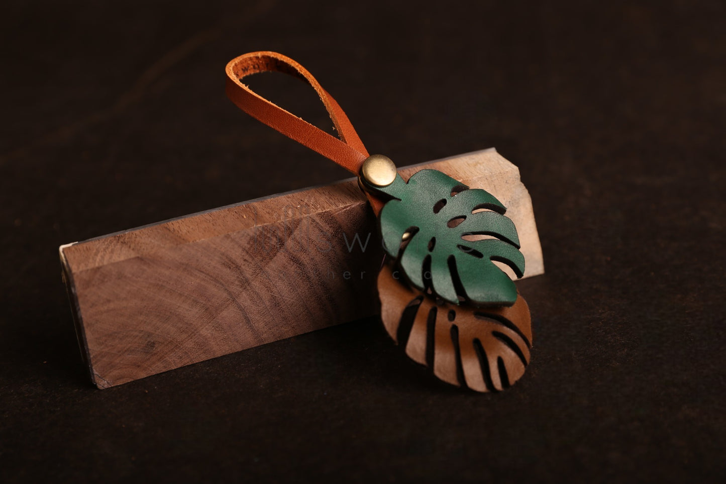 Handcrafted Monstera Leaf Leather bag charm/ Italian leather bag charm/leaf bag charm/Made in USA/snap button ver.