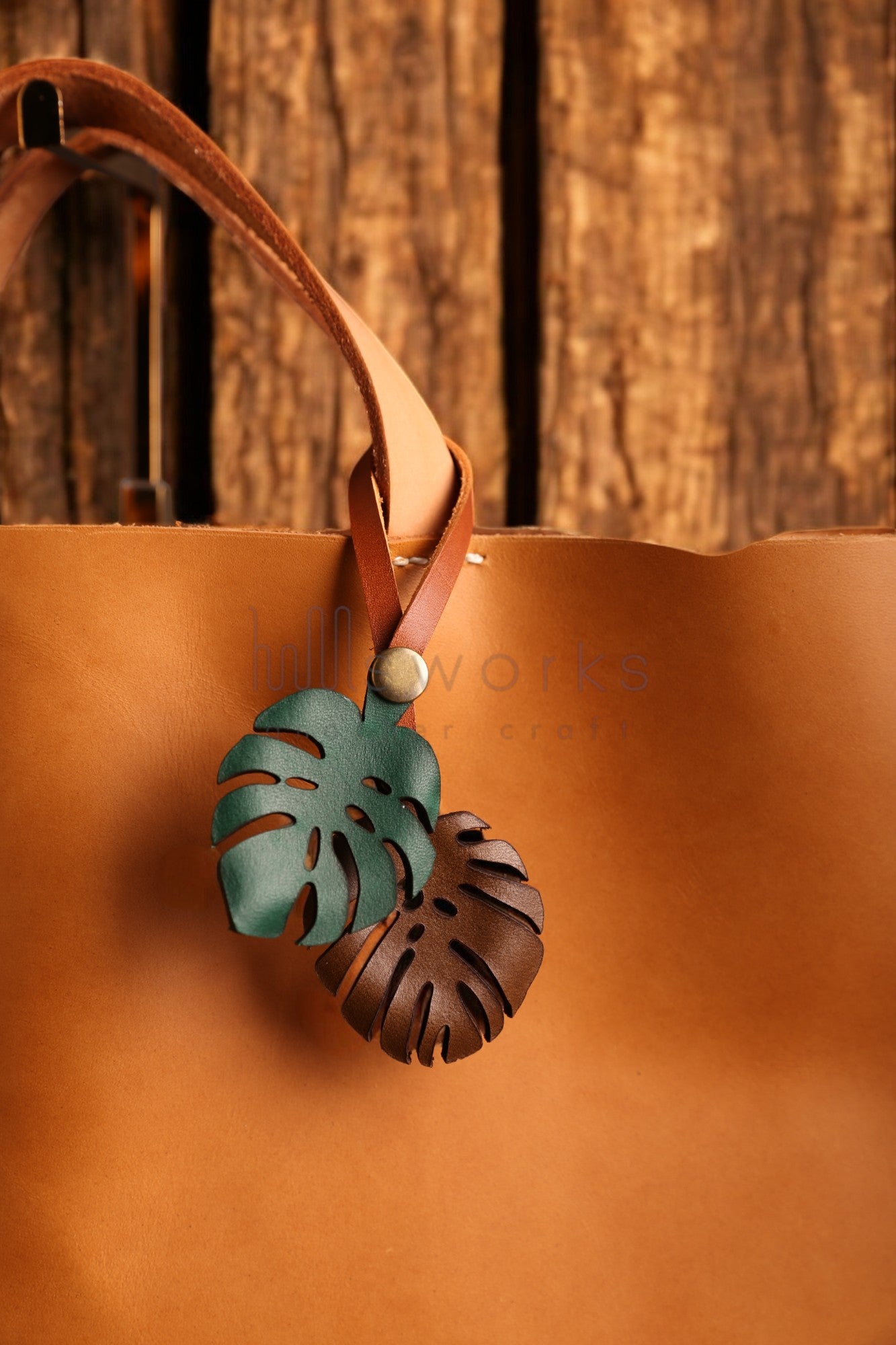 Handcrafted Monstera Leaf Leather bag charm/ Italian leather bag charm/leaf bag charm/Made in USA/snap button ver.