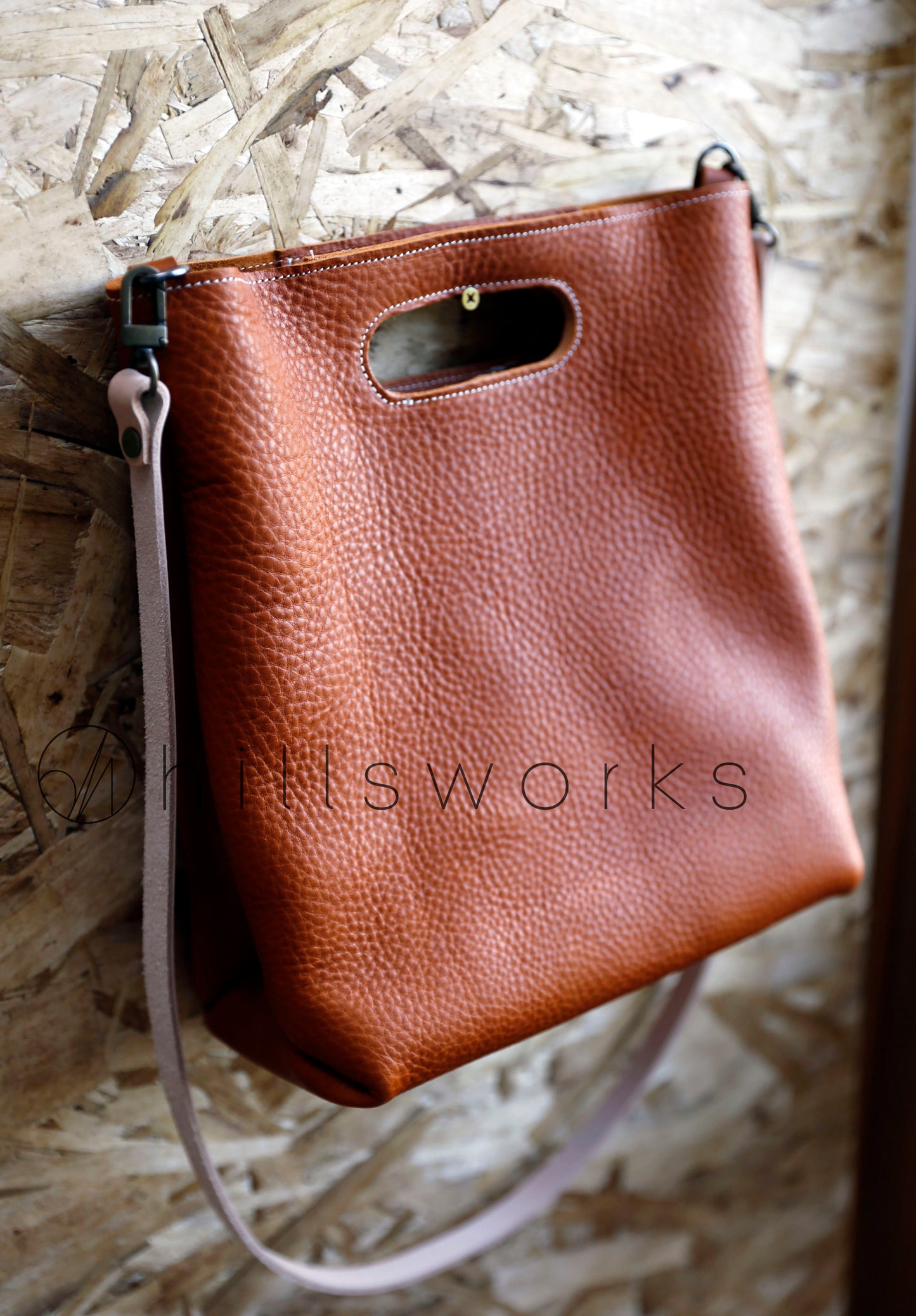 Square urban tote/tan(made to order)