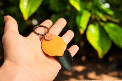 Handcrafted Leather lemon tree Leaf Keychain – Premium Italian Vegetable Tanned Leather-Free Personalized