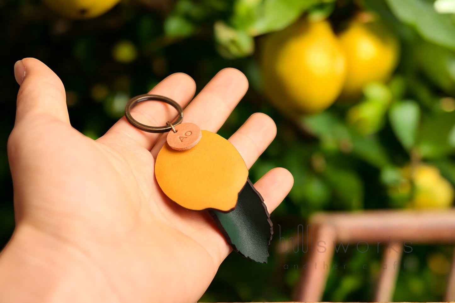 Handcrafted Leather lemon tree Leaf Keychain – Premium Italian Vegetable Tanned Leather-Free Personalized