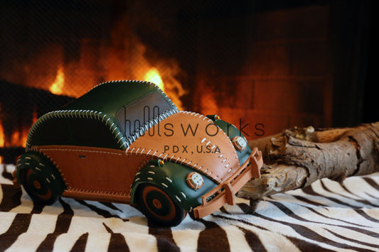 [Digital file] Handmade Leather Beetle car pattern-PDF file-Tutorial included